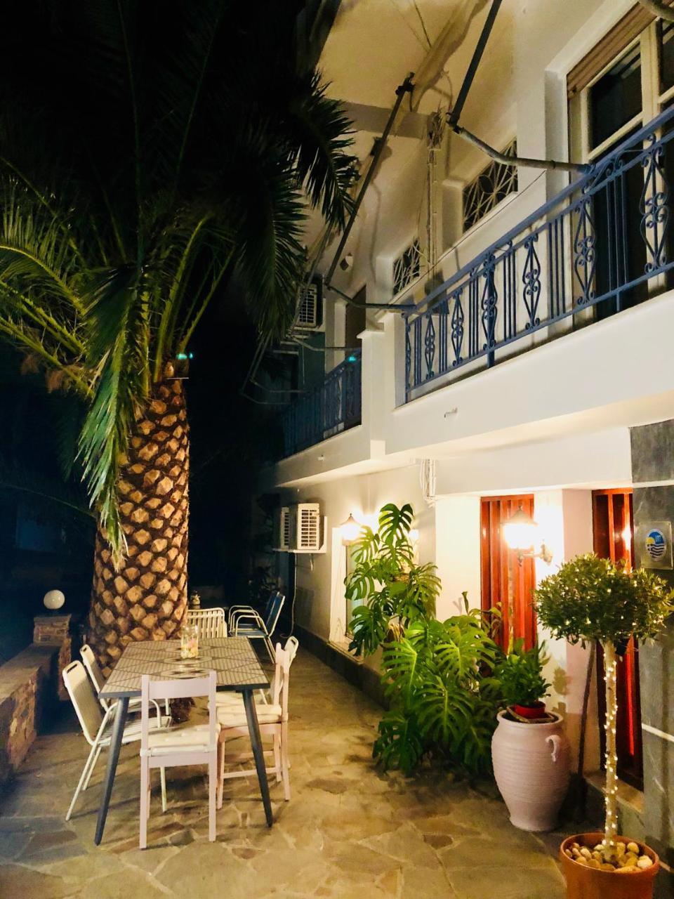 Hotel George Agios Kirykos  ภายนอก รูปภาพ